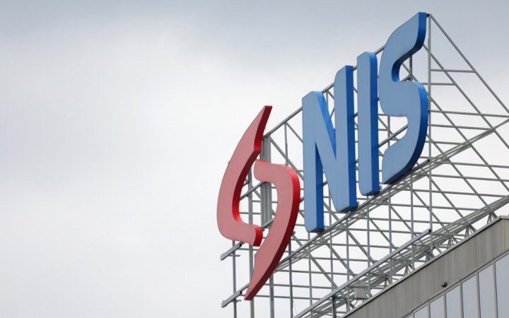 Угорщина збільшить поставки нафти до Сербії 