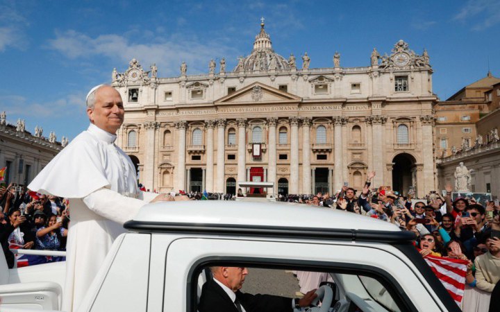 Папа Лев XIV підтвердив уряду Італії бажання прийняти у Ватикані мирні переговори