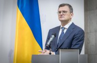 Дмитро Кулеба обговорив із чеським міністром закордонних справ ініціативу із закупівлі снарядів для України
