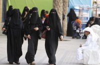 В Саудовской Аравии двух мужчин посадят за обращение женщины в христианство