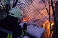 На Європейській площі в Києві рятувальники ліквідували пожежу в історичній будівлі (оновлено)