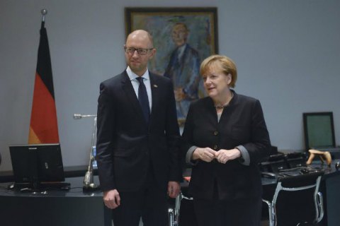 Яценюк после встречи с Меркель: Германия поддерживает санкции против России, пока та не уберется из Украины