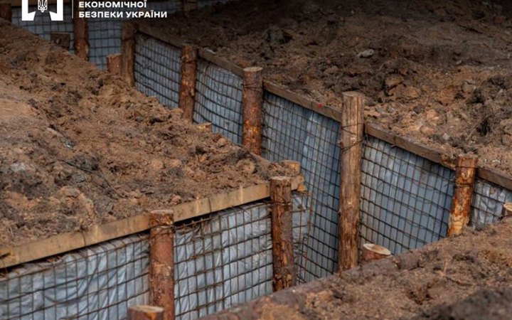 На Харківщині бізнесмена викрили на спробі розтрати 20 млн гривень під час облаштування фортифікаційних споруд 
