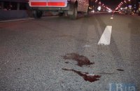 У Києві на проспекті Бажана двоє нетверезих чоловіків потрапили під колеса Subaru