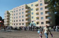 Для пострадавших от взрыва дома в Днепропетровске строится новое жилье