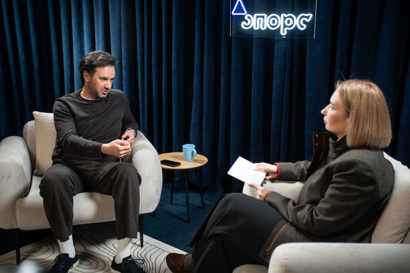 Георгій Тихий, Ольга Айвазовська 