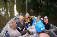 Росіяни знову обстріляли евакуаційний човен на Херсонщині: поранений волонтер-іноземець