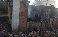 На Нікопольщині через атаки РФ пошкоджені будинки, ЛЕП і заправка