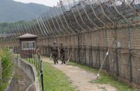 Військові Південної Кореї здійснили попереджувальні постріли по солдатах КНДР на кордоні