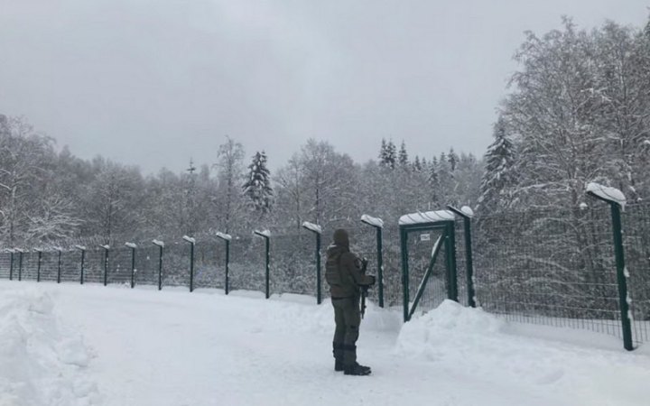 Естонія завершила будівництво 40-кілометрового паркану на кордоні з Росією