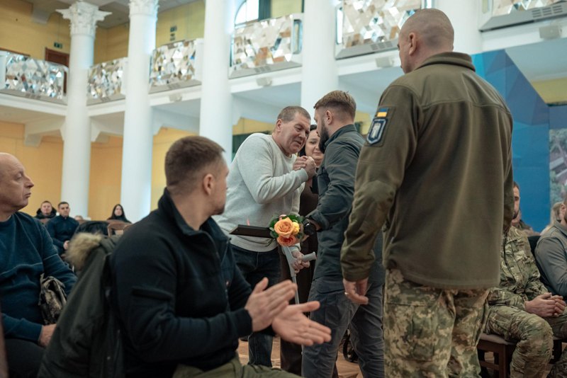 Вручення житлових сертифікатів захисникам України