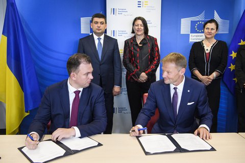ЕИБ выделил Украине свыше €200 млн на модернизацию электроподстанций и дорог