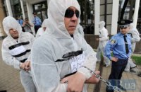 Активисты потребовали не предоставлять политубежище отцу украинской любовницы Саакашвили