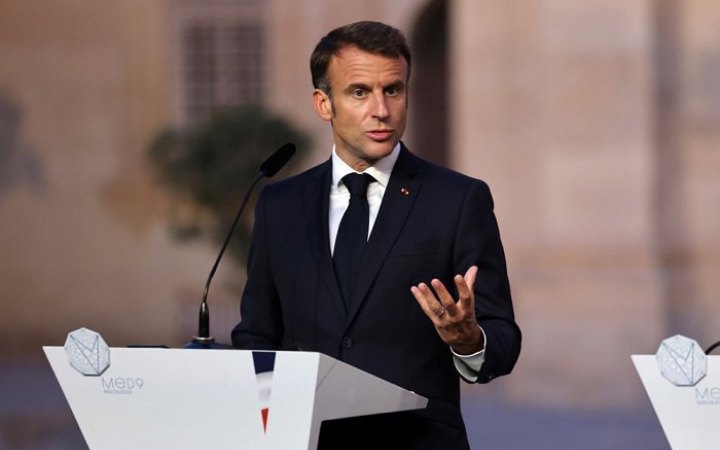Президент Франції закликав Європу "організуватися", якщо США перестануть підтримувати Україну