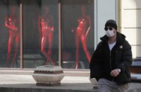 Глава Минздрава призвал не прекращать пользоваться масками и антисептиками после ослабления карантина
