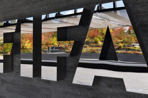 ФИФА назвал тройку претендентов на звание игрока года
