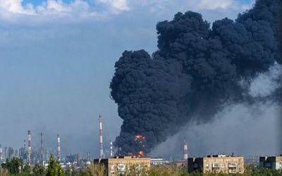 Від побитих шибок до згорілих НПЗ: як українські дрони виставили Росії рахунок за роки війни 