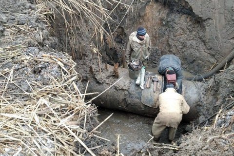 Коммунальщики закончили ремонт водопровода "Горловка-Торецк" на Донбассе