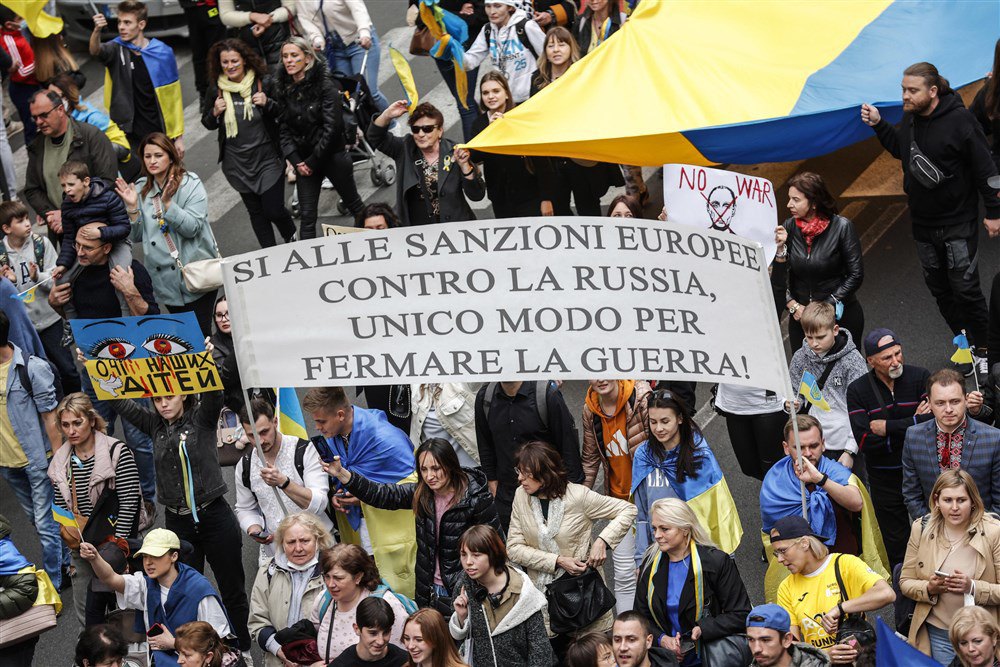 Акція на підтримку України на площі Республіки в Римі, 27 березня 2022 р.