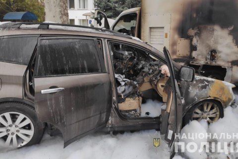 В Черноморске сожгли автомобиль таможенника