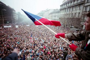 Чехия и Словакия отмечают годовщину Бархатной революции
