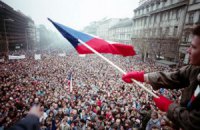 Чехія і Словаччина відзначають річницю Оксамитової революції