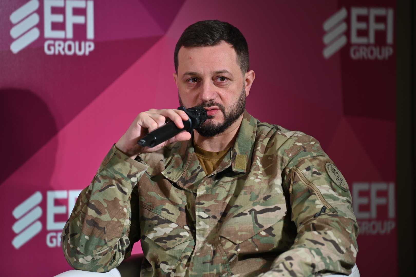 Ігор «Корнет» Оболєнський під час дискусії «Нова країна: ключові питання»