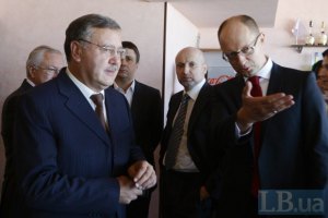 Гриценко обвинил Яценюка в сотрудничестве с властью