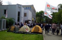 Чому громада Коцюбинського виграла два суди у парламенту?