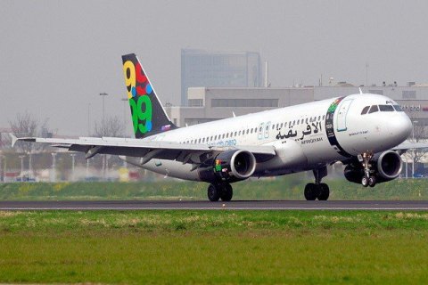 Сторонники Каддафи захватили самолет ливийской авиакомпании и посадили его на Мальте