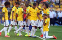 Бразилия победила Колумбию в четвертьфинальной "бойне"