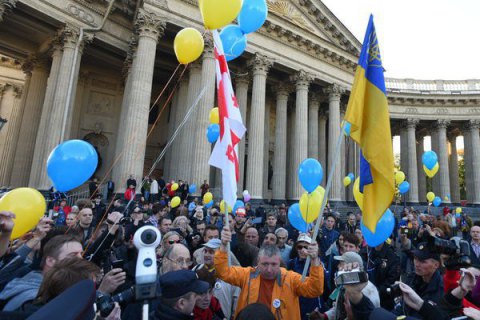 Поліція не дала учасникам маршу за мир з Україною пройтися Петербургом