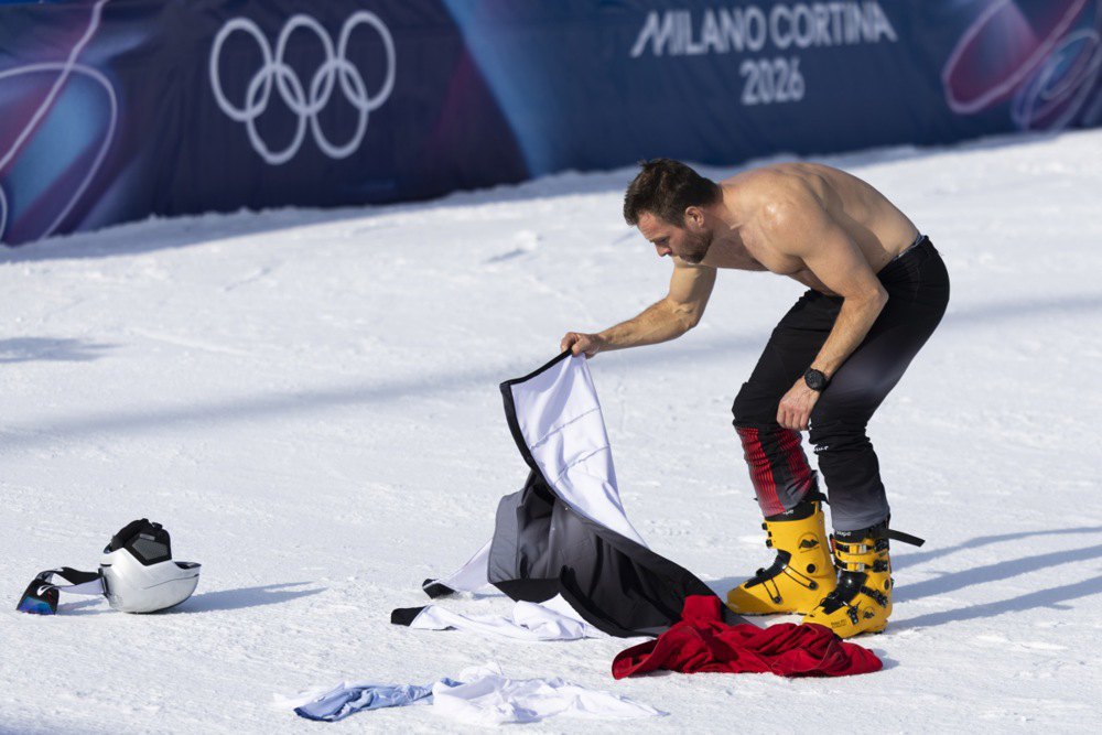 Карл після здобуття золотої медалі Олімпіади-2026