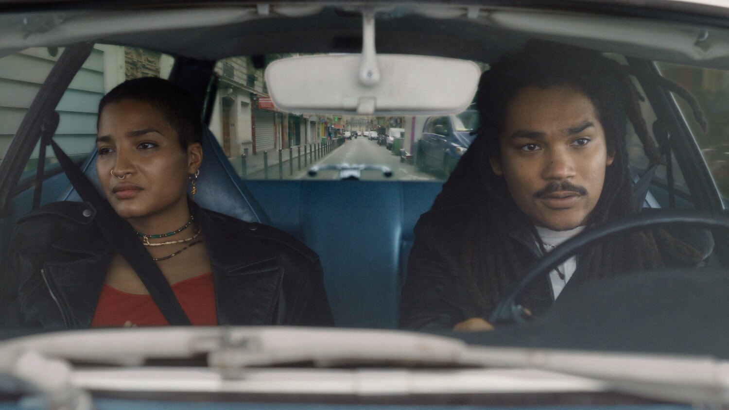 Кадр з фільму «Батько, мати, сестра, брат».