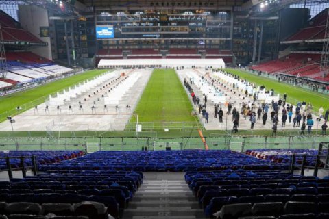 Дания превратила национальный стадион в крупнейший центр тестирования на коронавирус