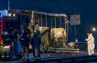 У Болгарії згорів автобус із туристами, загинуло понад 40 людей