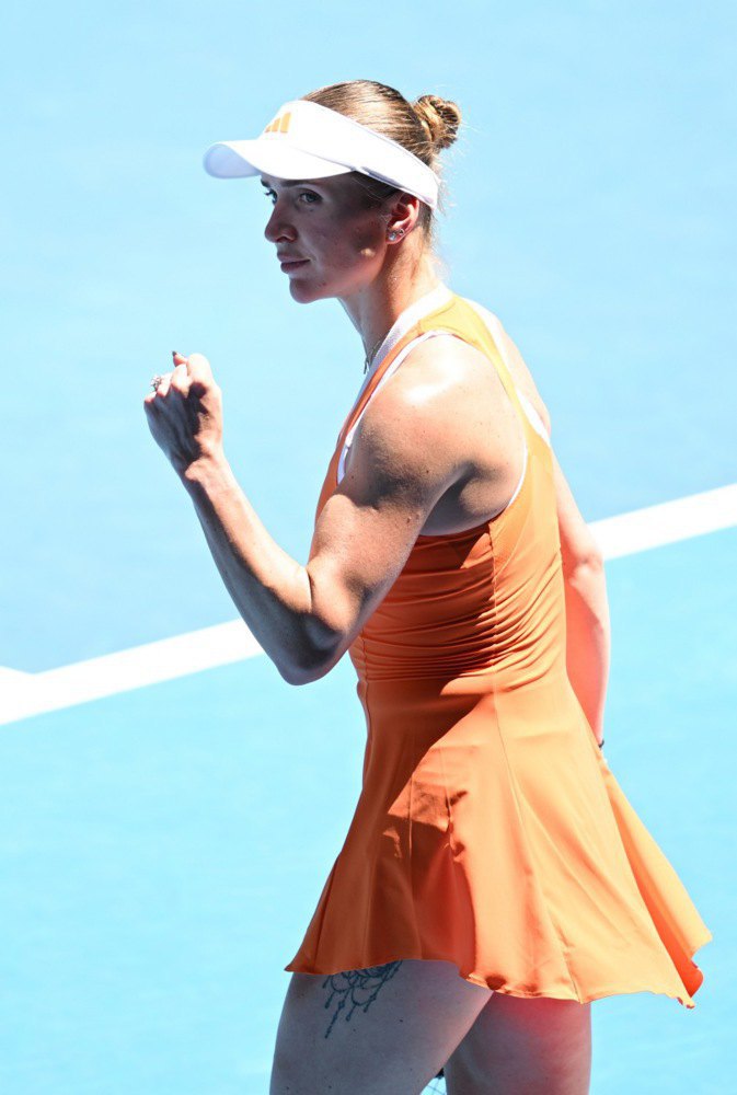 Упевнена Світоліна на старті AO