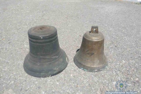 Житель Баришівки здав на металобрухт церковні дзвони і купив горілки