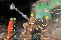 За тиждень РФ запустила по Україні майже 50 ракет, близько 660 дронів та понад 760 керованих авіабомб, – Зеленський