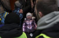 Британія і Польща збудують в Україні два тимчасові містечка для переселенців