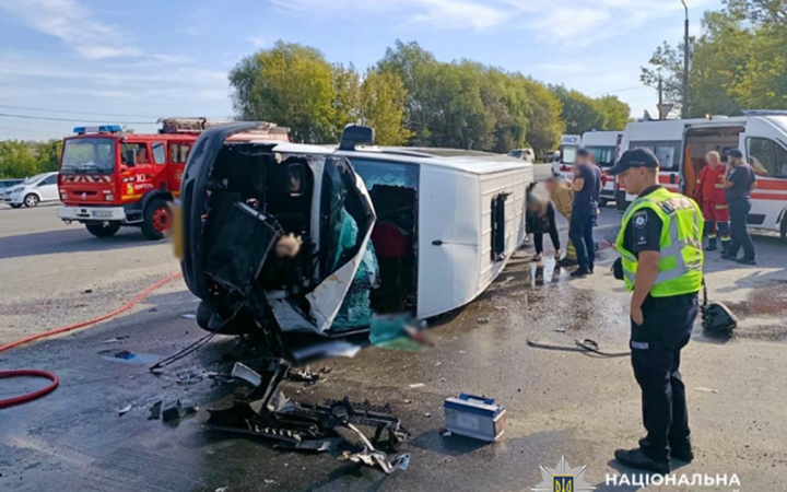 На Житомирщині водієві оголосили про підозру за ДТП із загиблим і 27 постраждалими