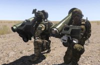 Боєприпаси, ракети для ППО і Javelin: США виділили новий пакет допомоги Україні 