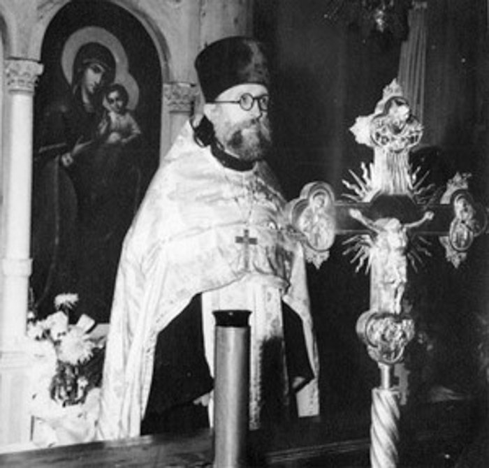 о. Олексій Глаголєв під час богослужіння в Покровській церкві на Подолі