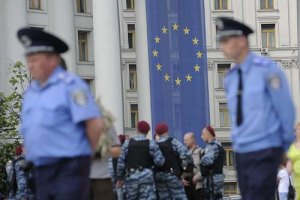 Ужесточение визовой политики ЕС из-за беженцев оттянет отмену виз для Украины