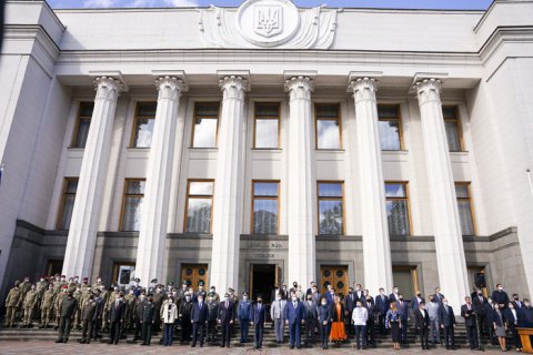 ​​КВУ назвав 10 "парламентських геніїв" серед депутатів монобільшості