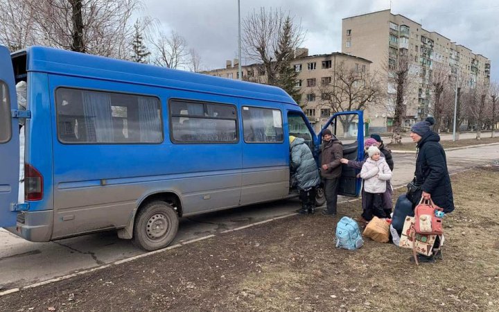 З Луганщини сьогодні евакуювали 1735 людей