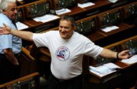 Колесниченко пришел в Раду в провокационной футболке