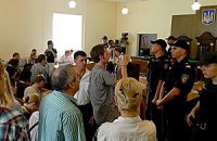 Обвинувачені в убивстві Макар побилися в залі суду