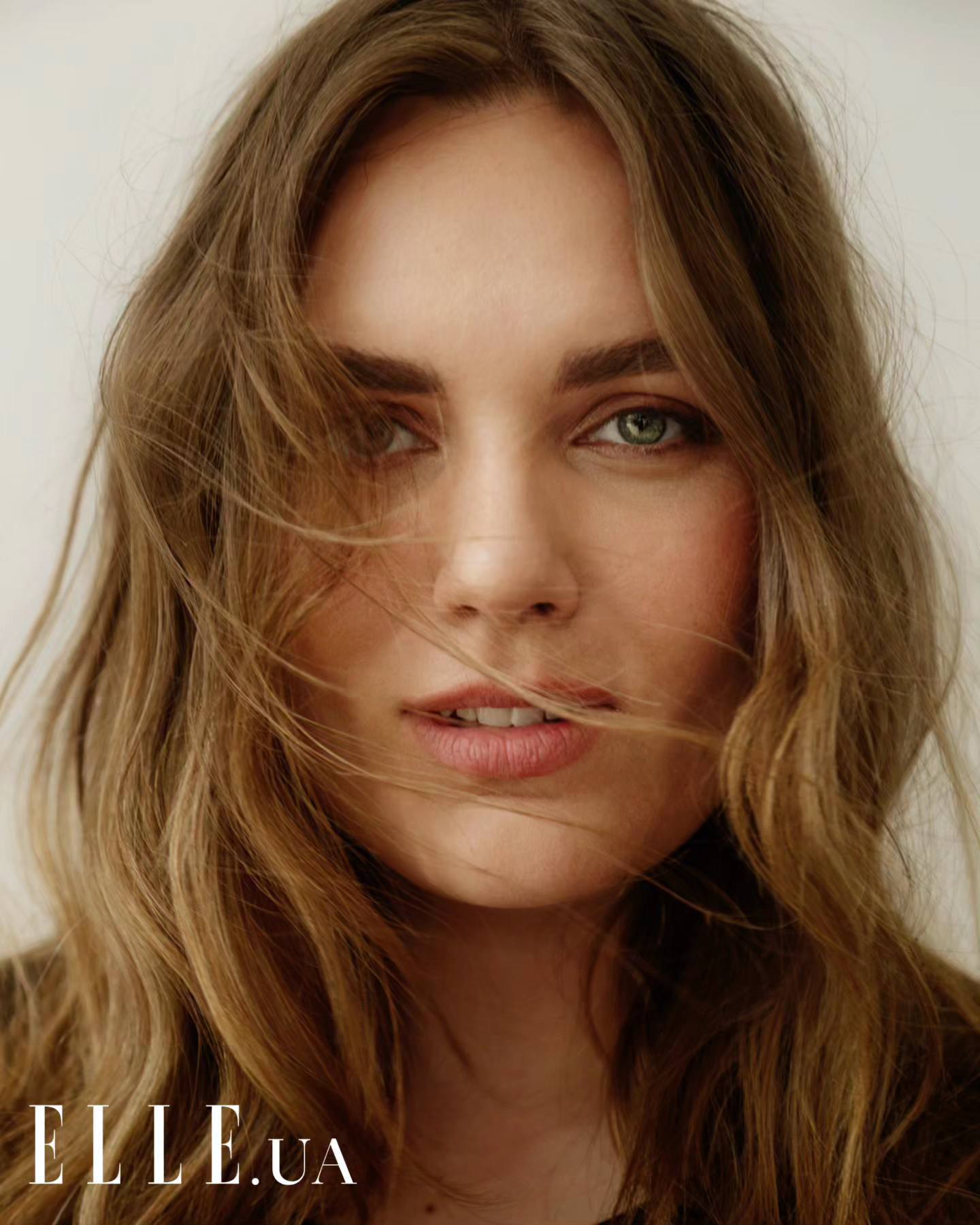 Ірина Цибух на обкладинці журналу Elle.