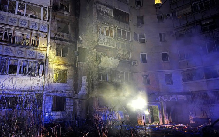 Головне за ніч та ранок середи, 31 грудня: майже 150 боєзіткнень, атака на Одесу, Вишгород зі світлом